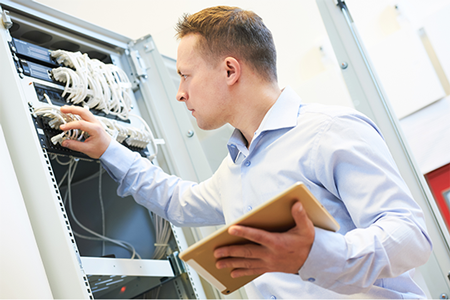 server hardware technician